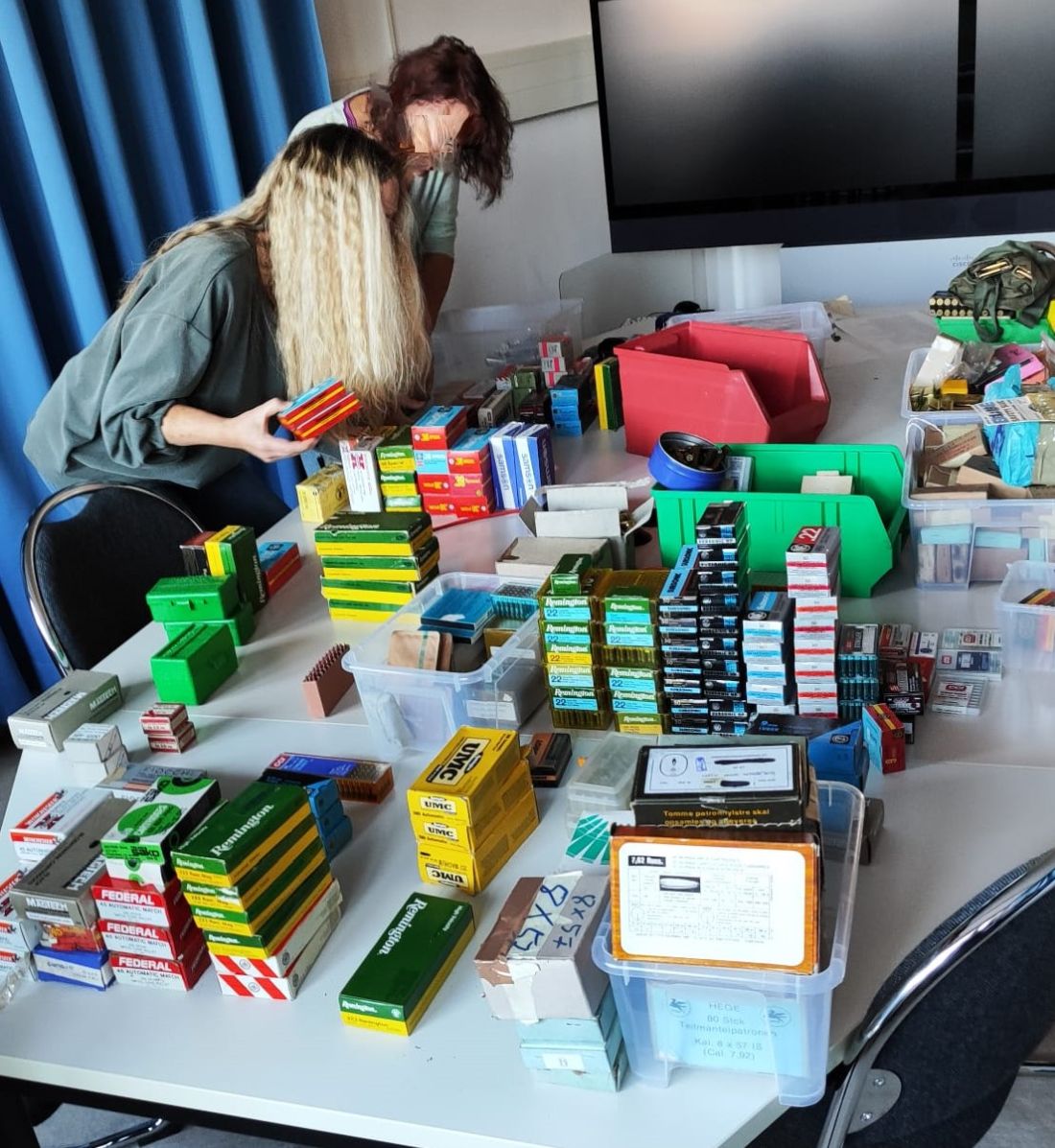 Rentner hortet Schuss Kriegs Hieb bzw. Stichwaffe4 AG