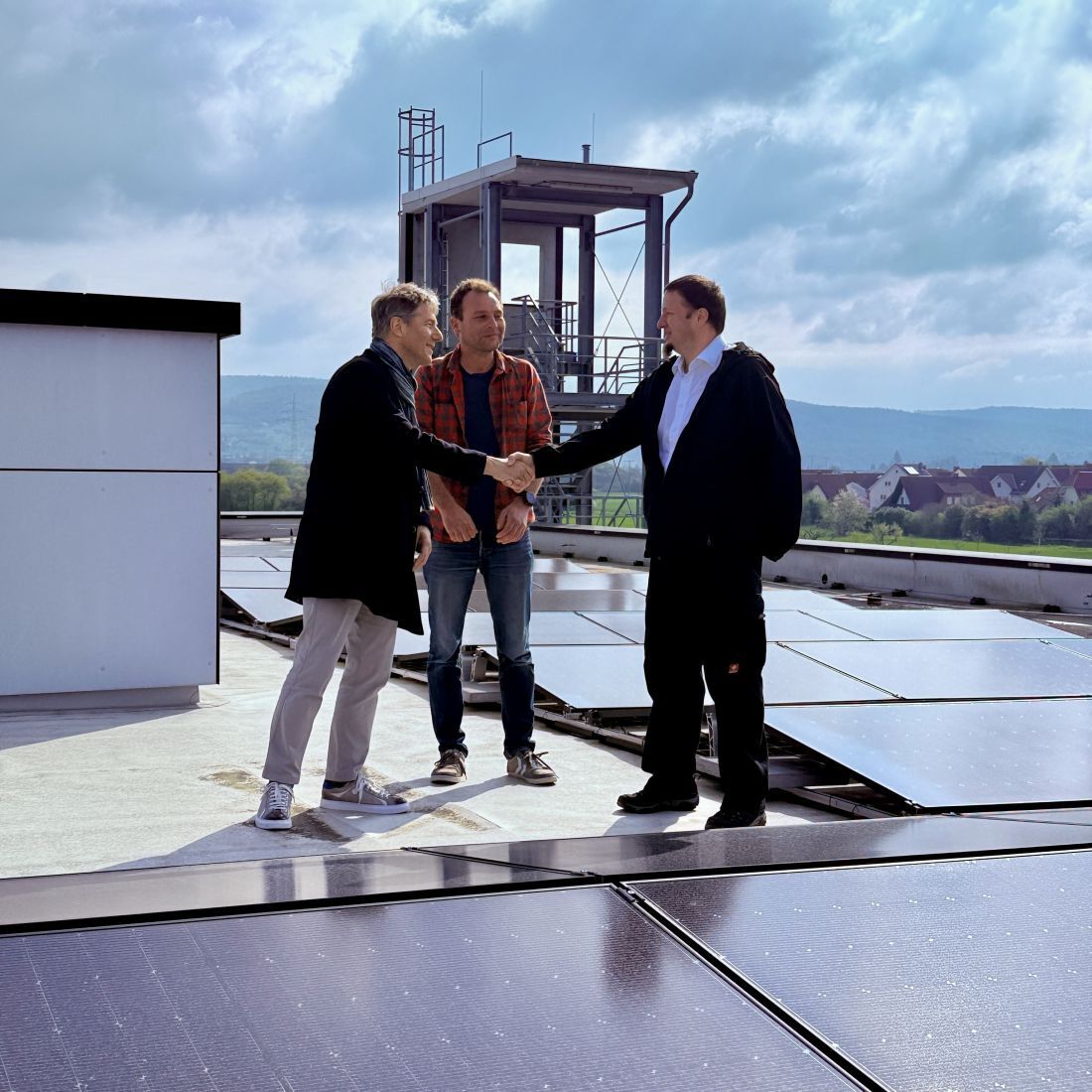 Photovoltaik Anlage an die Feuerwehr Karlstein AG