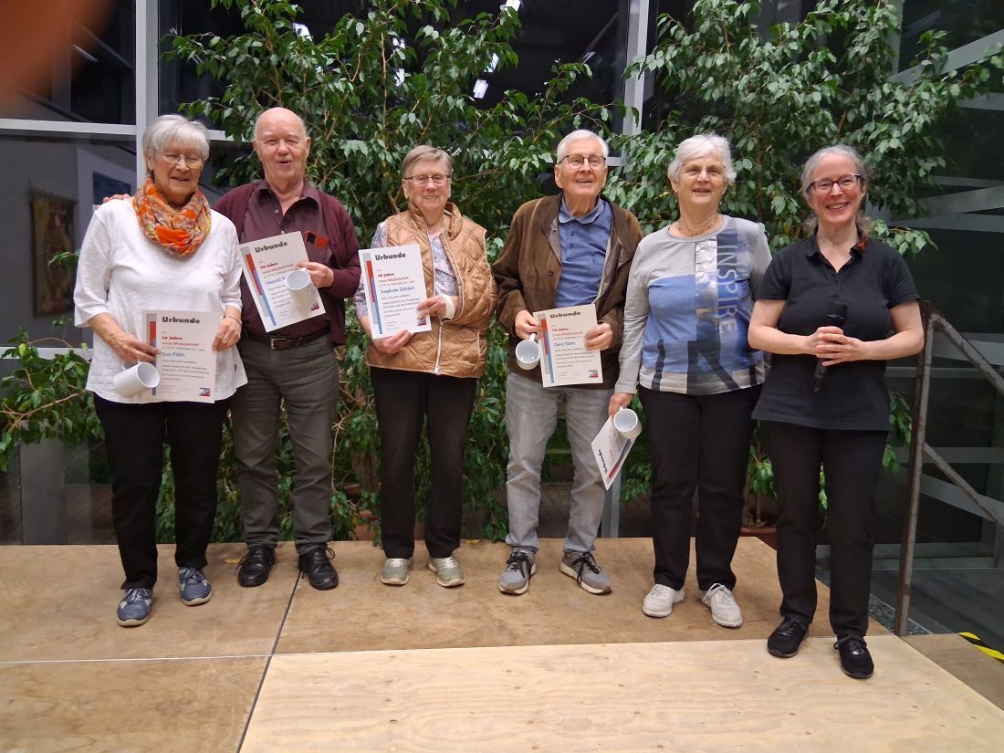 Mitgliederversammlung des Turnvereins mit Neuwahlen und Mitgliederehrungen AG