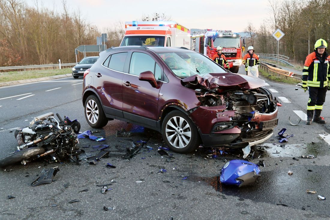 Motorradfahrer schwerst verletzt AG